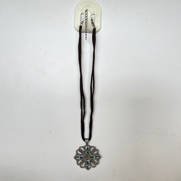 Boho Pendant Necklace Silver Tone Green Beads Faux‎ Suede Cord 17 Adjustable - Picture 4 of 4